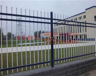 鍍鋅噴塑鐵柵欄 組裝式圍墻圍欄結實耐用,美觀大方