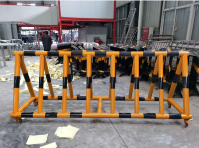 廣西南寧拒馬護(hù)欄廠 學(xué)校門(mén)口移動(dòng)拒馬 防沖撞護(hù)欄 移動(dòng)擋車(chē)擋人圍欄