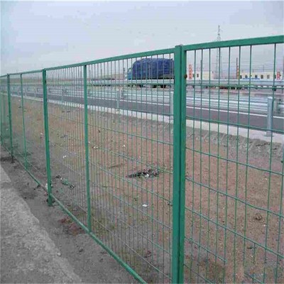 蘇州戶外公路框架護欄網保養規范