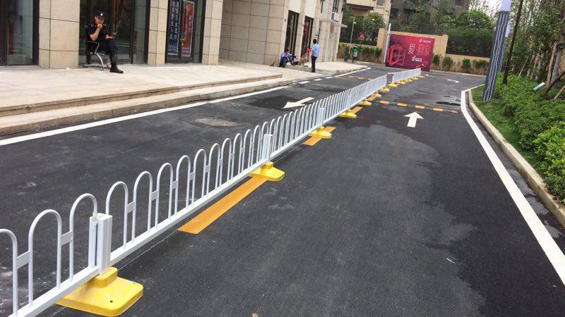 【武漢道路護欄,武漢京式護欄,公路護欄點亮城市魅力圖片】武漢道路護欄,武漢京式護欄,公路護欄點亮城市魅力圖片大全